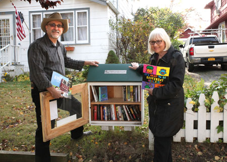 North Hempstead Town Supervisor Judi Bosworth recently donated books for a local Little Free Library, located at the Port Washington residence of Jeffrey Siegel. 